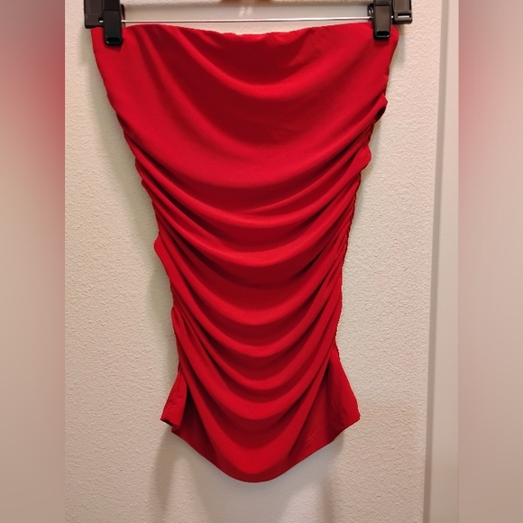 Unica U.S.A Red Tube Top Scrunched On The Sides - Picture 1 of 8